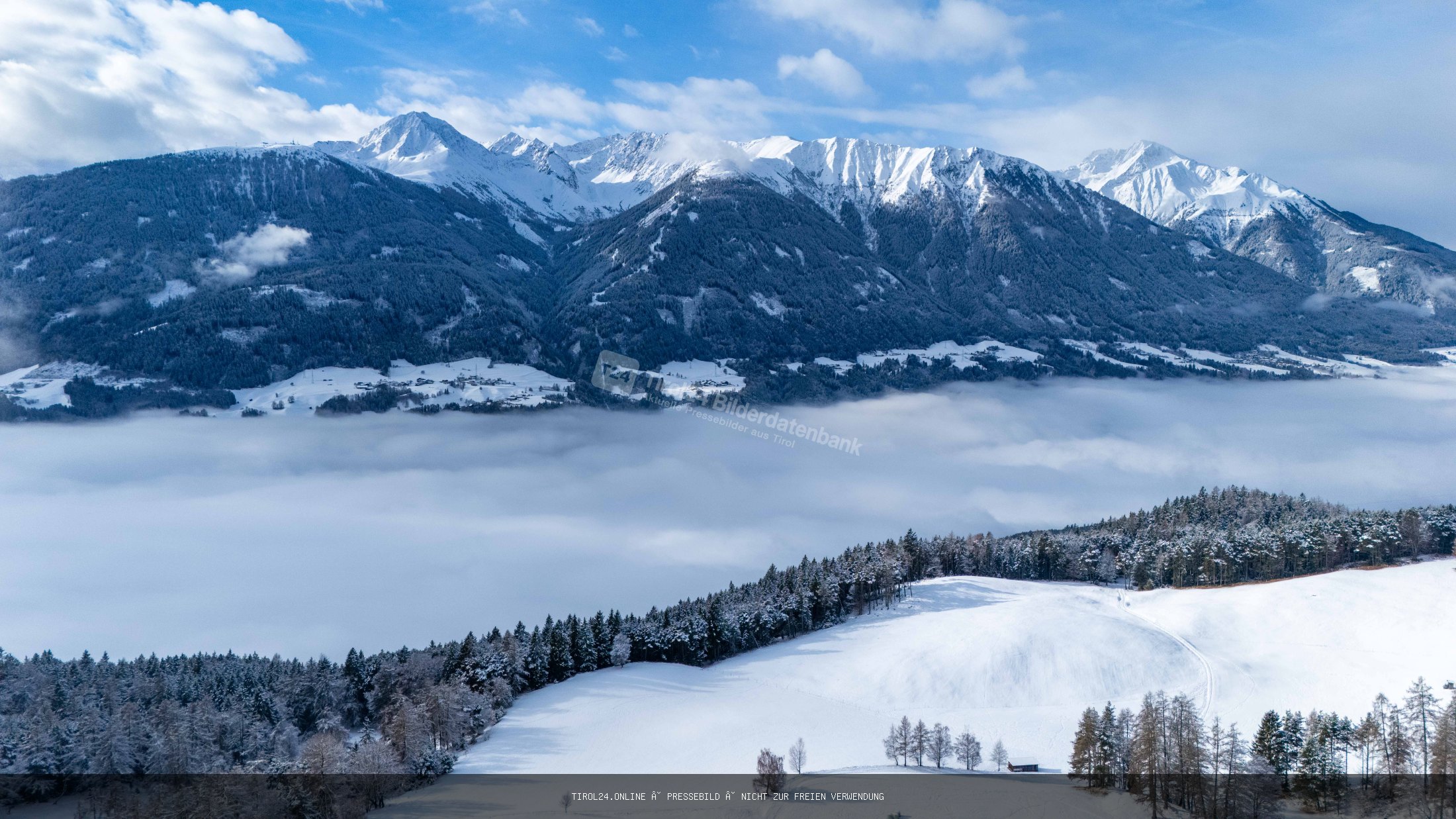 2026-01-26: Drohnenbilder Winterlandschaft Leithen