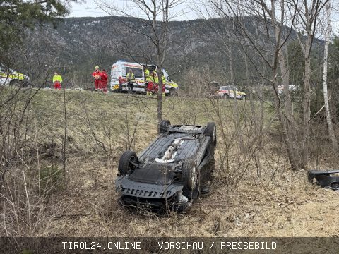 Unfall A12 Pettnau